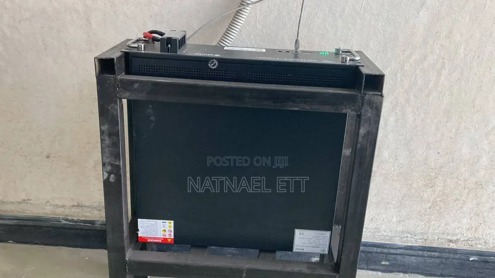 Solar Power Bank ( Inverter Lithium-Ion Batteries)