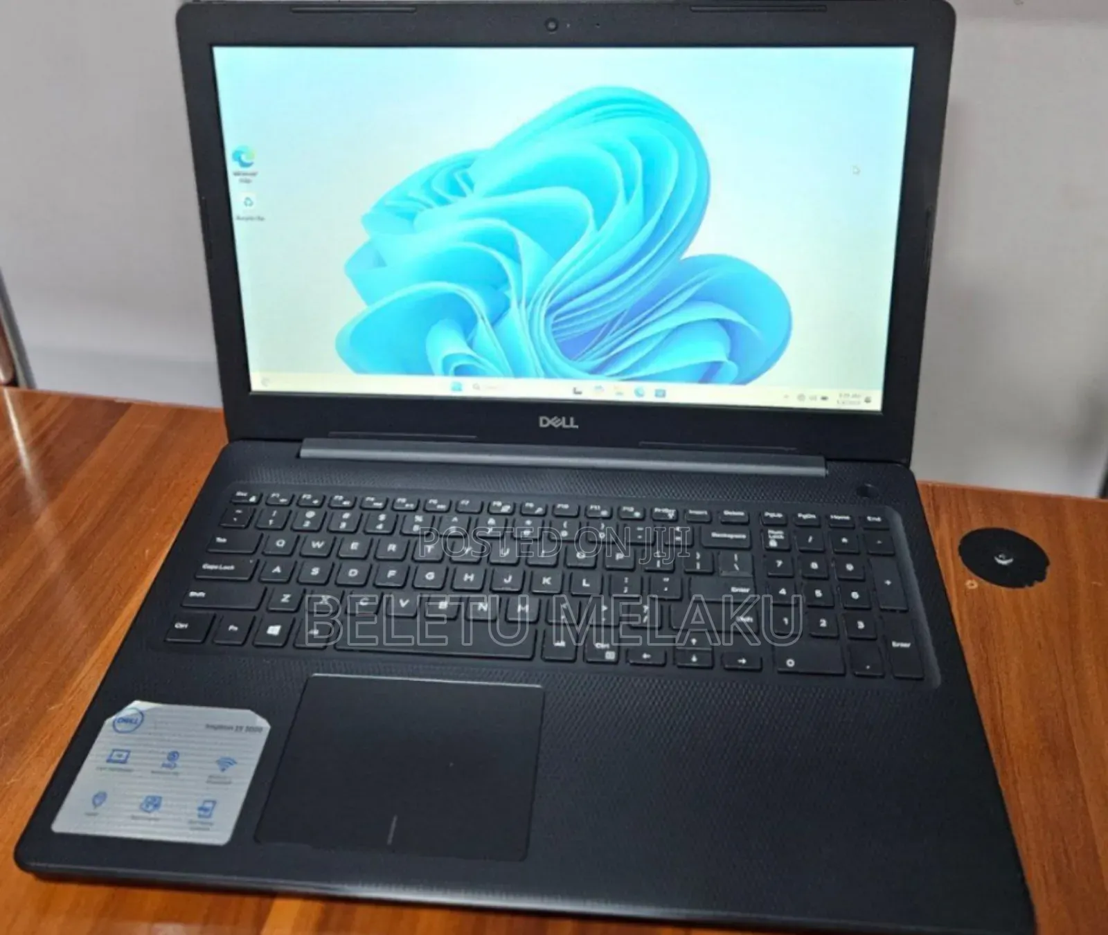 New Laptop Dell Inspiron 15 8GB Intel Core I5 SSD 1T