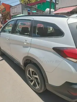 Toyota Rush 2021 Silver