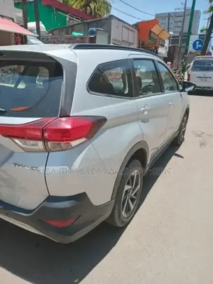 Toyota Rush 2021 Silver