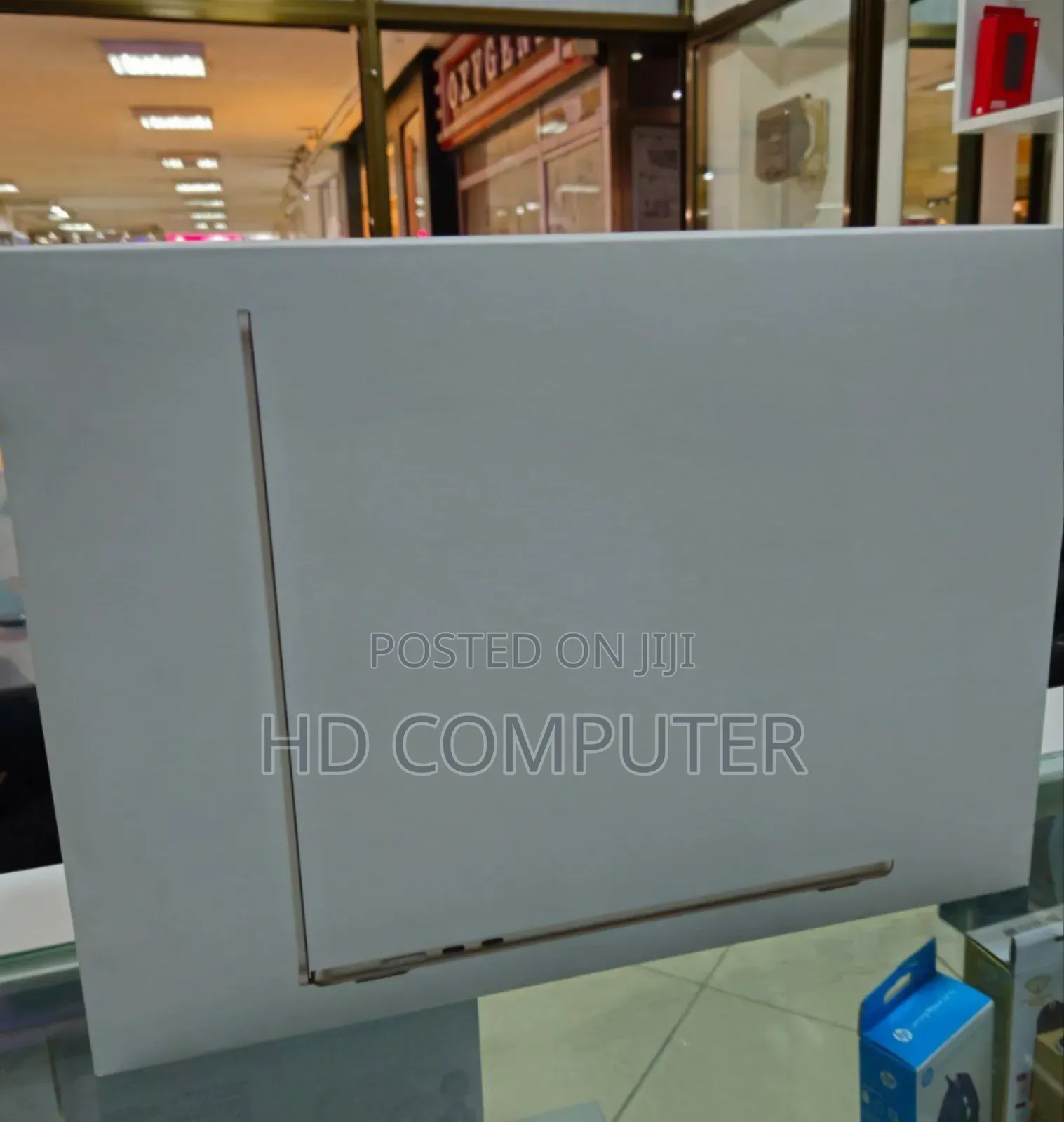 New Laptop Apple MacBook Air 2023 M2 8GB Apple M2 SSD 256GB