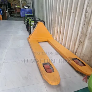 Photo - Pallet Track