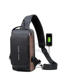 Photo - **Adjustable Shoulder Bag – Perfect for Work Leisure**