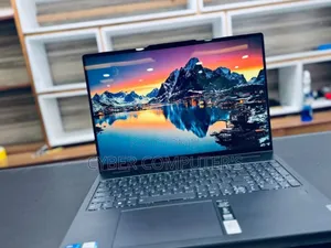 Photo - New Laptop Lenovo Yoga 7i 16GB Intel Core I7 SSD 512GB