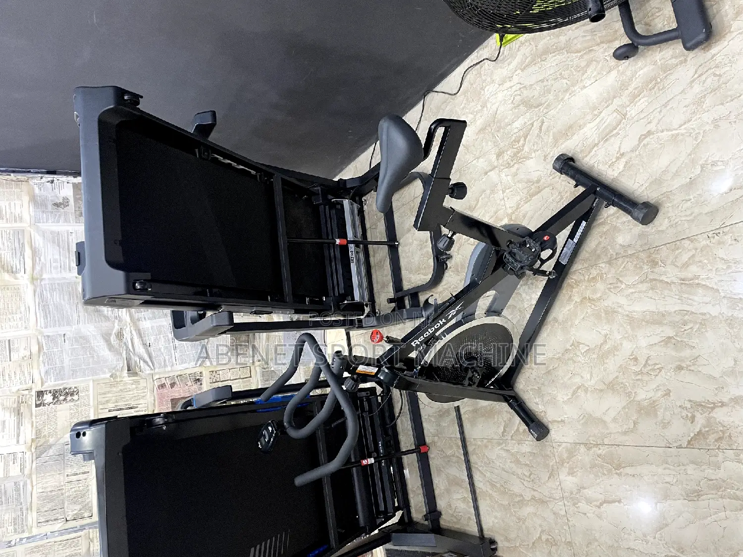 ዘመናዊ የአዉሮጳዉያን ስታንዳርድ የቤት ዉስጥ Reebok Exercise Bike