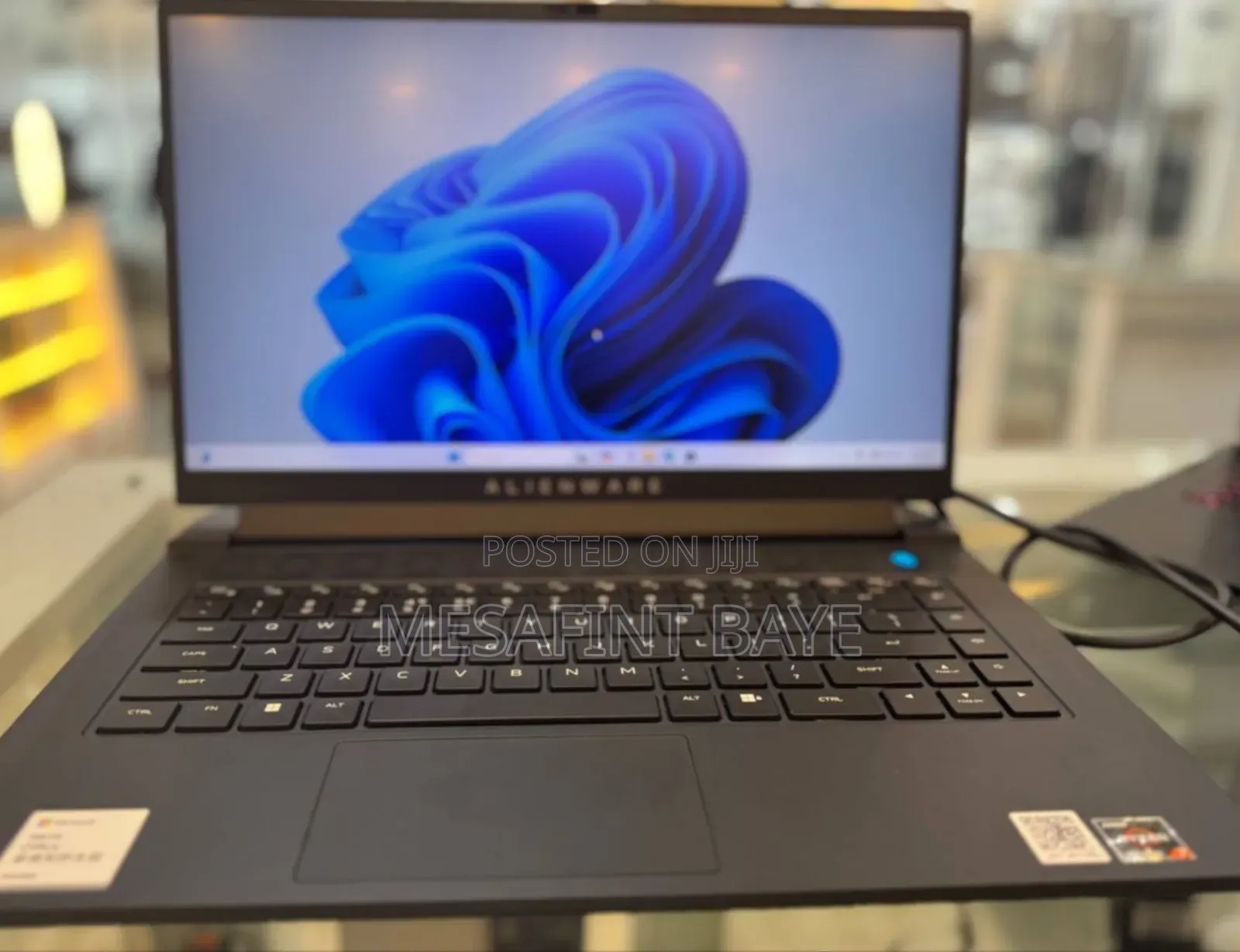 New Laptop Alienware M15 R3 16GB AMD Ryzen 7 SSD 512GB