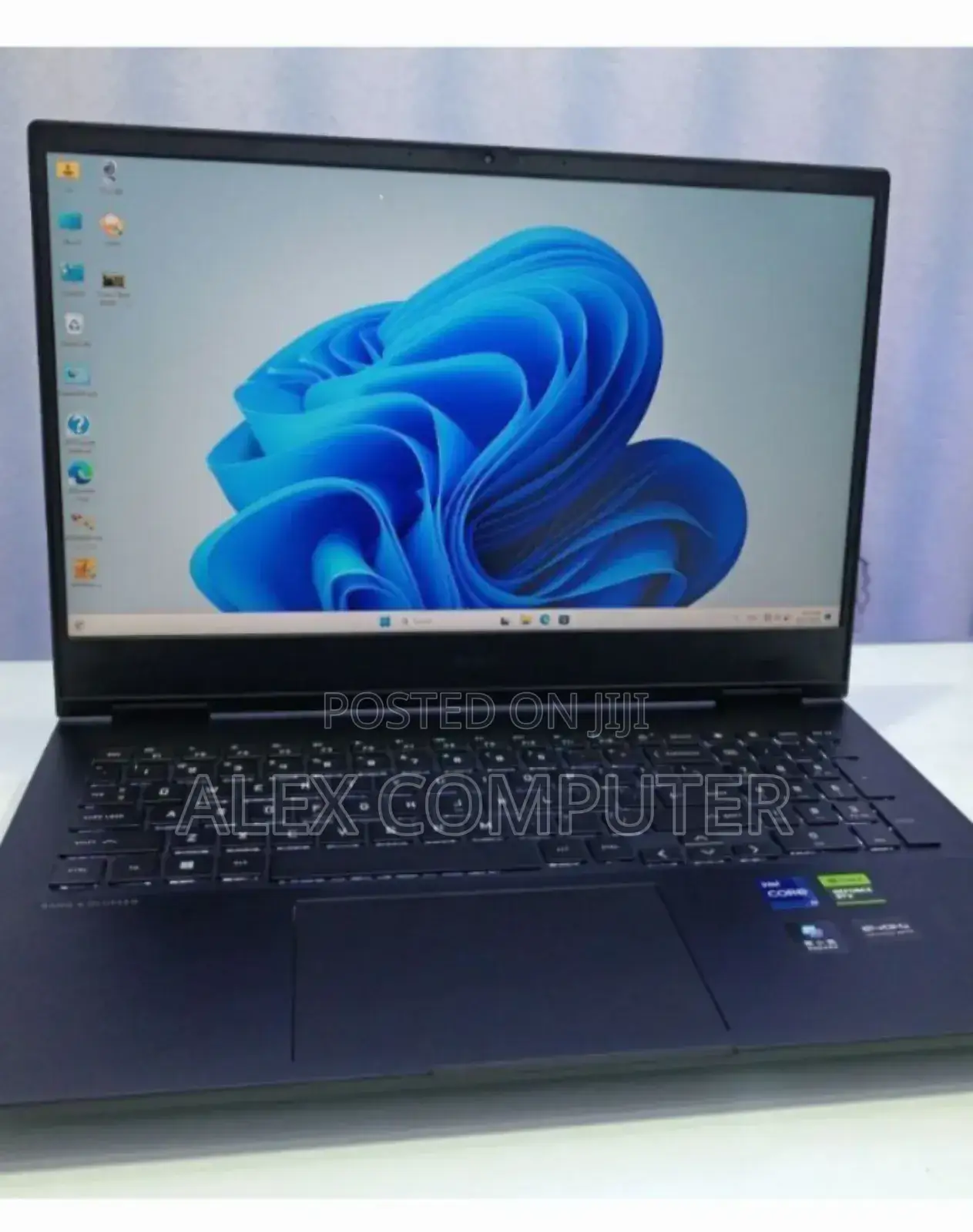 New Laptop HP Omen 15 16GB Intel Core I9 SSD 1T