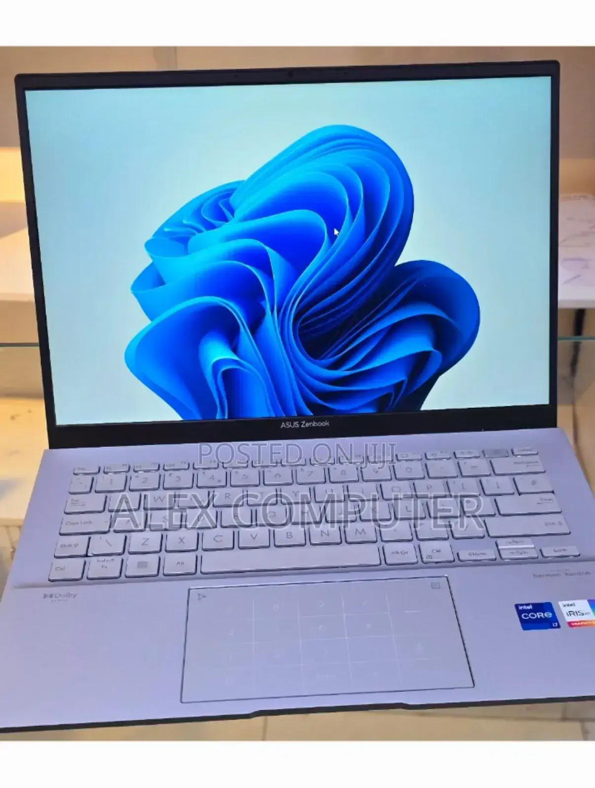 New Laptop Asus ZenBook UX31E 16GB Intel Core I7 SSD 1T