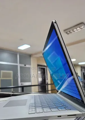 New Laptop Microsoft Surface Book 3 16GB Intel Core I7 SSD 256GB