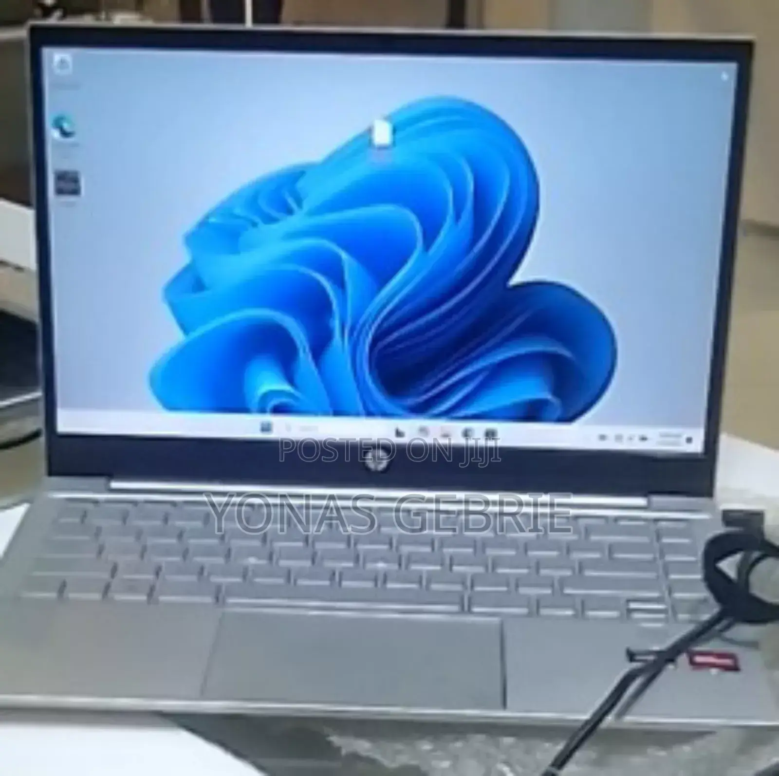 New Laptop HP Pavilion 14 8GB AMD Ryzen 5 SSD 512GB