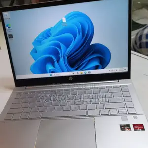 New Laptop HP Pavilion 14 8GB AMD Ryzen 5 SSD 512GB
