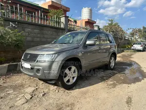 Photo - Suzuki Grand Vitara 1.6 2008 Gray