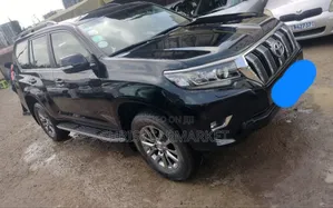 Photo - Toyota Land Cruiser Prado 3.0 172hp 2019 Black