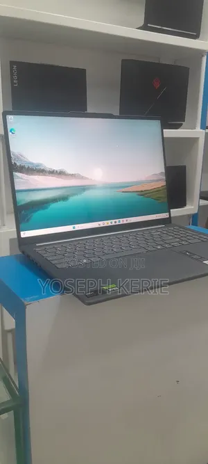 New Laptop Lenovo Yoga 9i 32GB Intel Core Ultra 9 SSD 1T