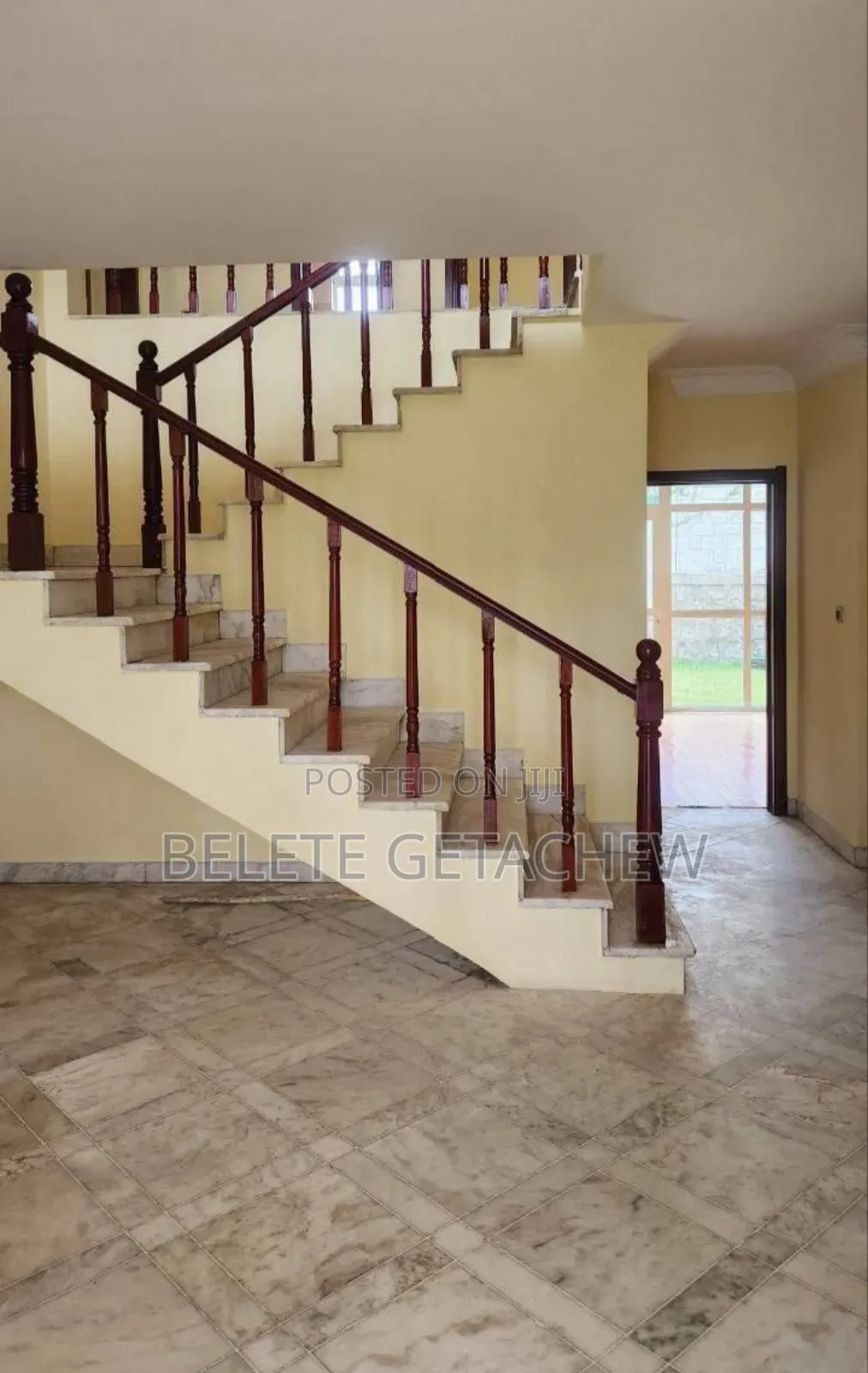 5bdrm House in Ccd Compound , G+1, North Shewa for sale