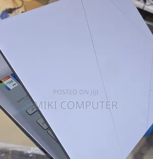 Photo - New Laptop Asus ZenBook UX330UA 16GB Intel Core I7 SSD 512GB