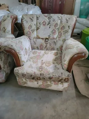 Photo - Nice and Good Condition Sofa
