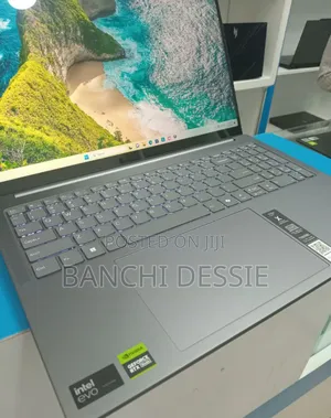 Photo - New Laptop Lenovo Yoga 9i 32GB Intel Core I9 SSD 1T
