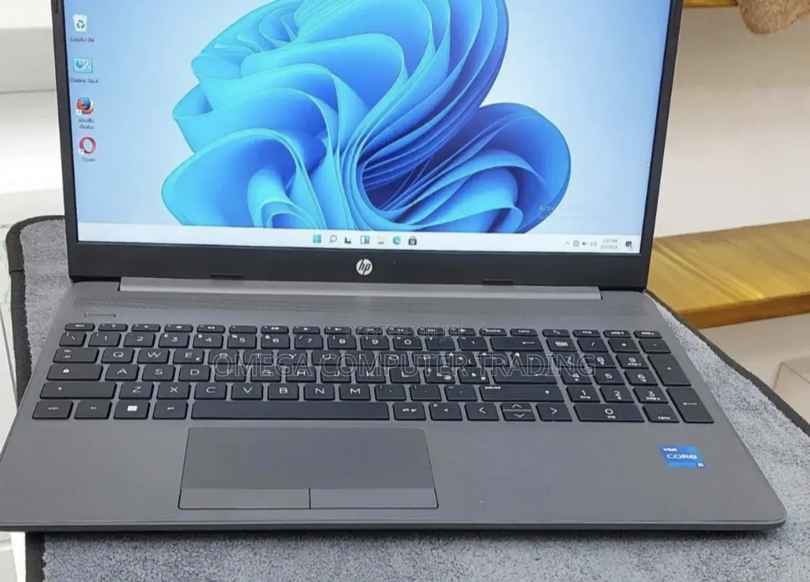 New Laptop HP Stream Notebook 16GB Intel Core i5 HDD 1T
