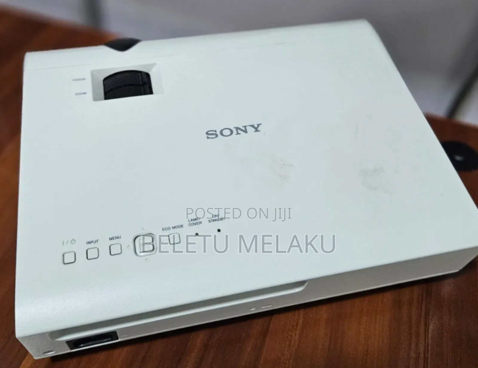 High Quality Sony VPL-Dx102 Projector White Bright