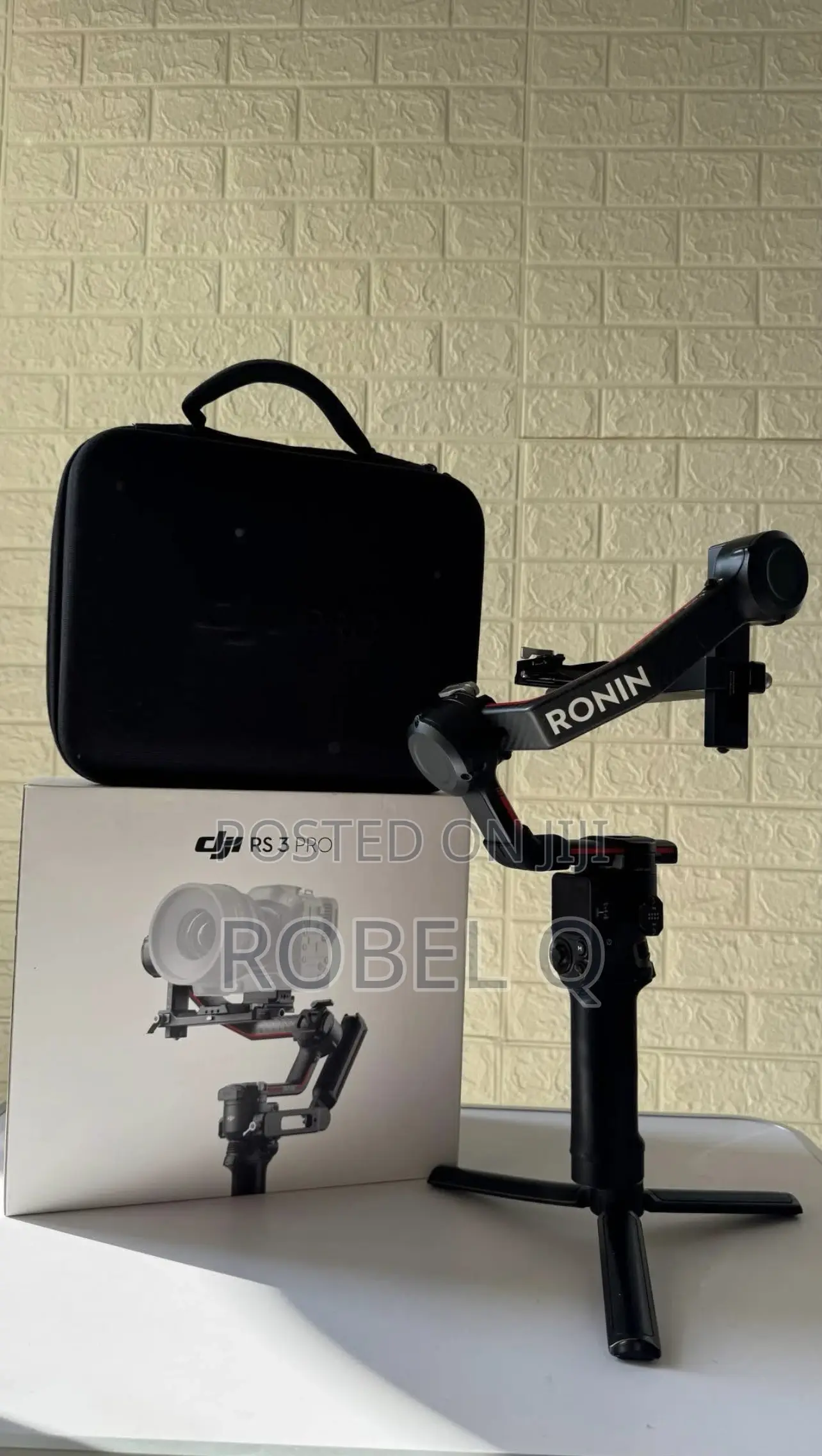 Dji Rs3 Pro Camera Gimbal/ Stabilizer