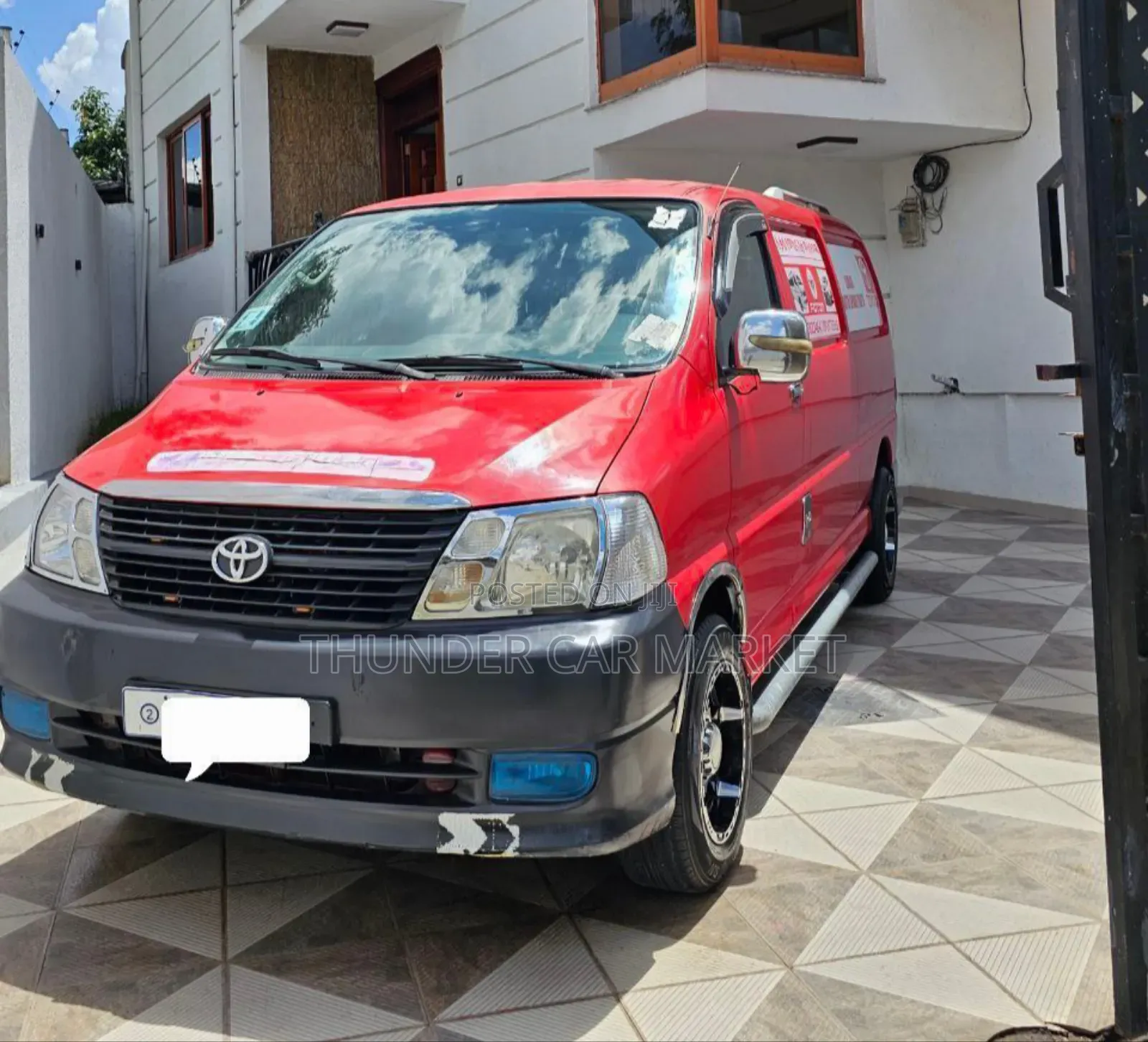 Toyota HiAce 2008 Red