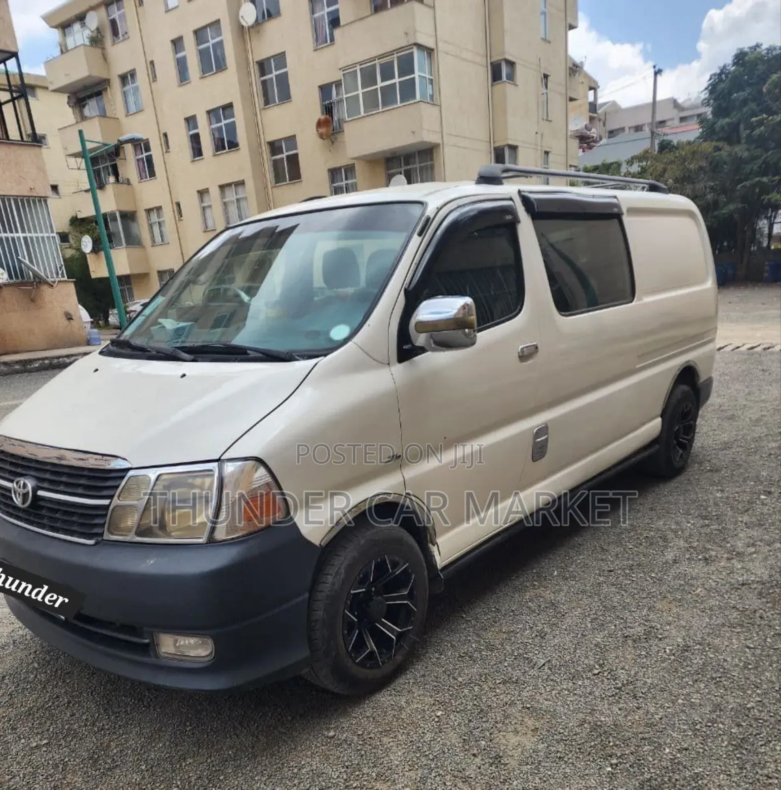 Toyota HiAce 2008 White