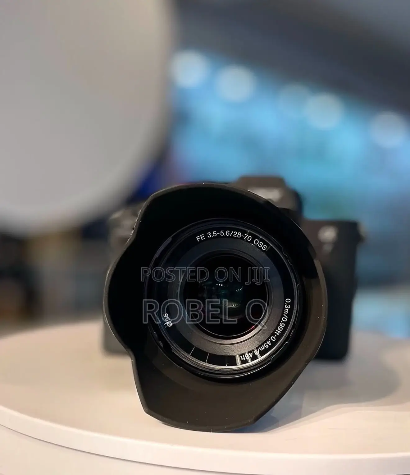 Sony Alpha 7 Iv With Lens 28-70mm Ilce