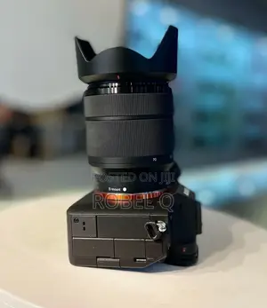 Sony Alpha 7 Iv With Lens 28-70mm Ilce