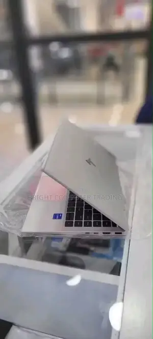 New Laptop HP EliteBook X360 1040 G7 16GB Intel Core I7 SSD 512GB