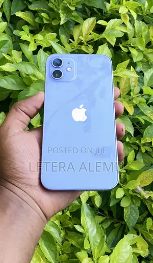 Photo - Apple iPhone 12 128 GB Purple
