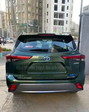 New Toyota Highlander Hybrid 2023 Blue