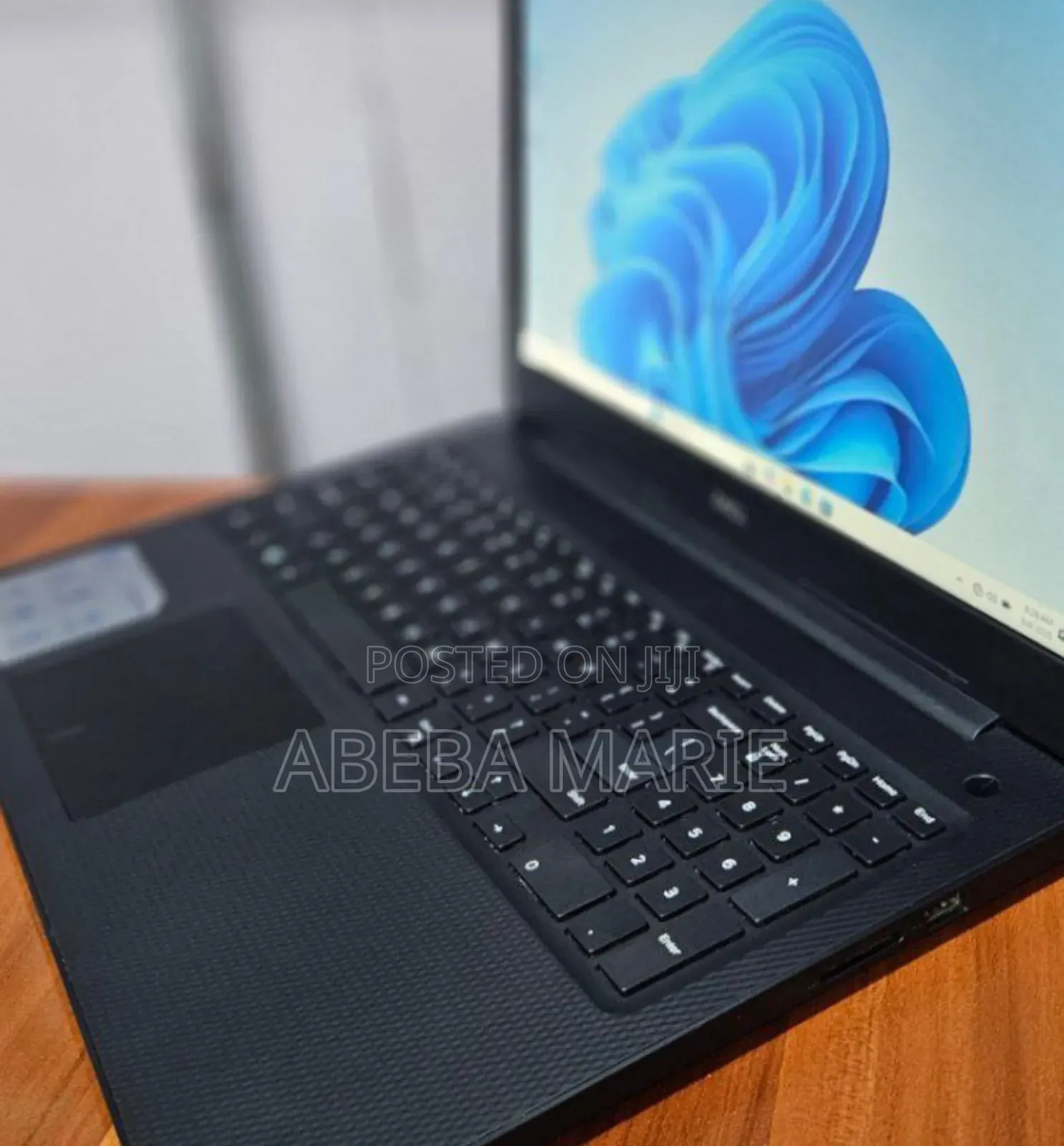 New Laptop Dell Inspiron 15 8GB Intel Core I5 HDD 1T