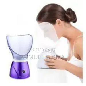 Photo - የውሀ እንፋሎት የፊትዎን ቀዳዳ በመክፈት ቆሻሻ ውልቅ ብሎ እንዲወጣ ይረዳል