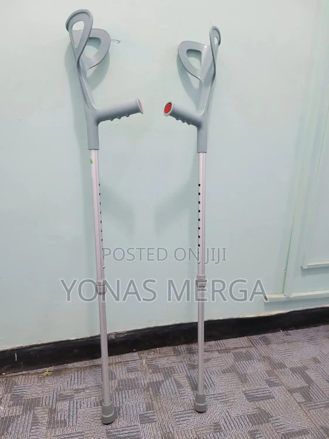 Forearm Crutche for Adults፻挖new Sturdier Rubber Tip-Crutches