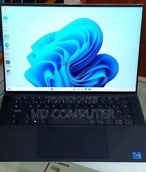 New Laptop Dell XPS 15 16GB Intel Core I7 SSD 512GB