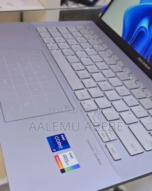 Photo - New Laptop Asus Zenbook Duo 14 16GB Intel Core I7 SSD 1T