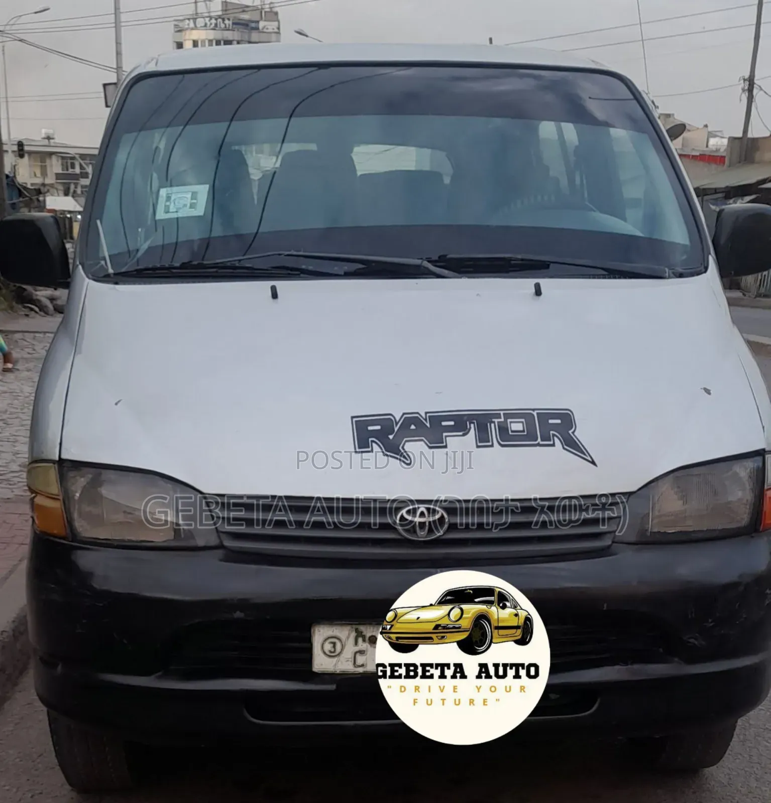 Toyota HiAce 2001 White