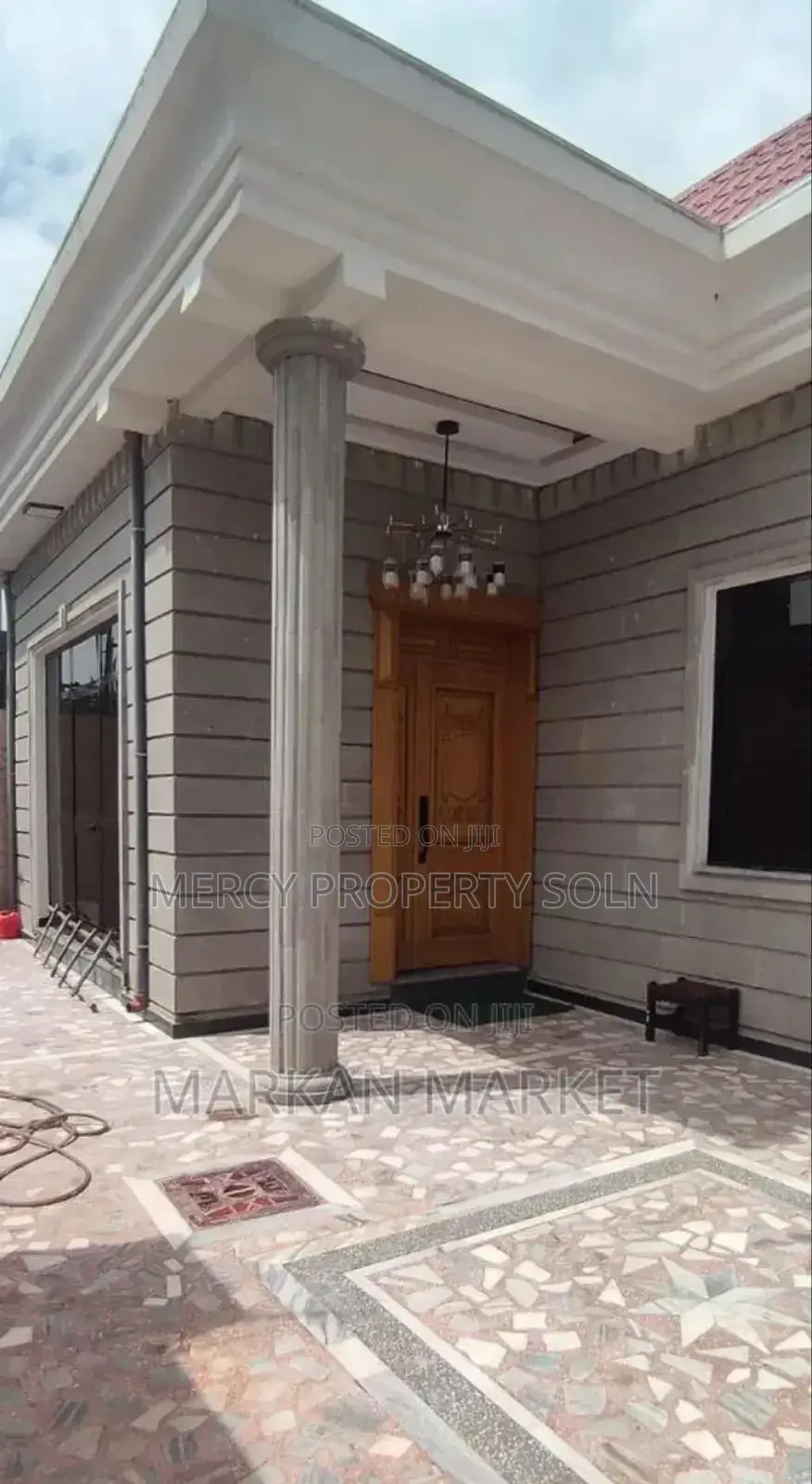 Furnished 4bdrm Villa in Bole for sale