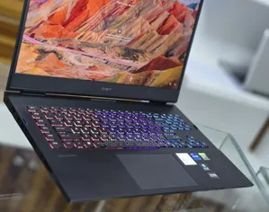 New Laptop HP Omen 17 16GB Intel Core I7 SSD 1T