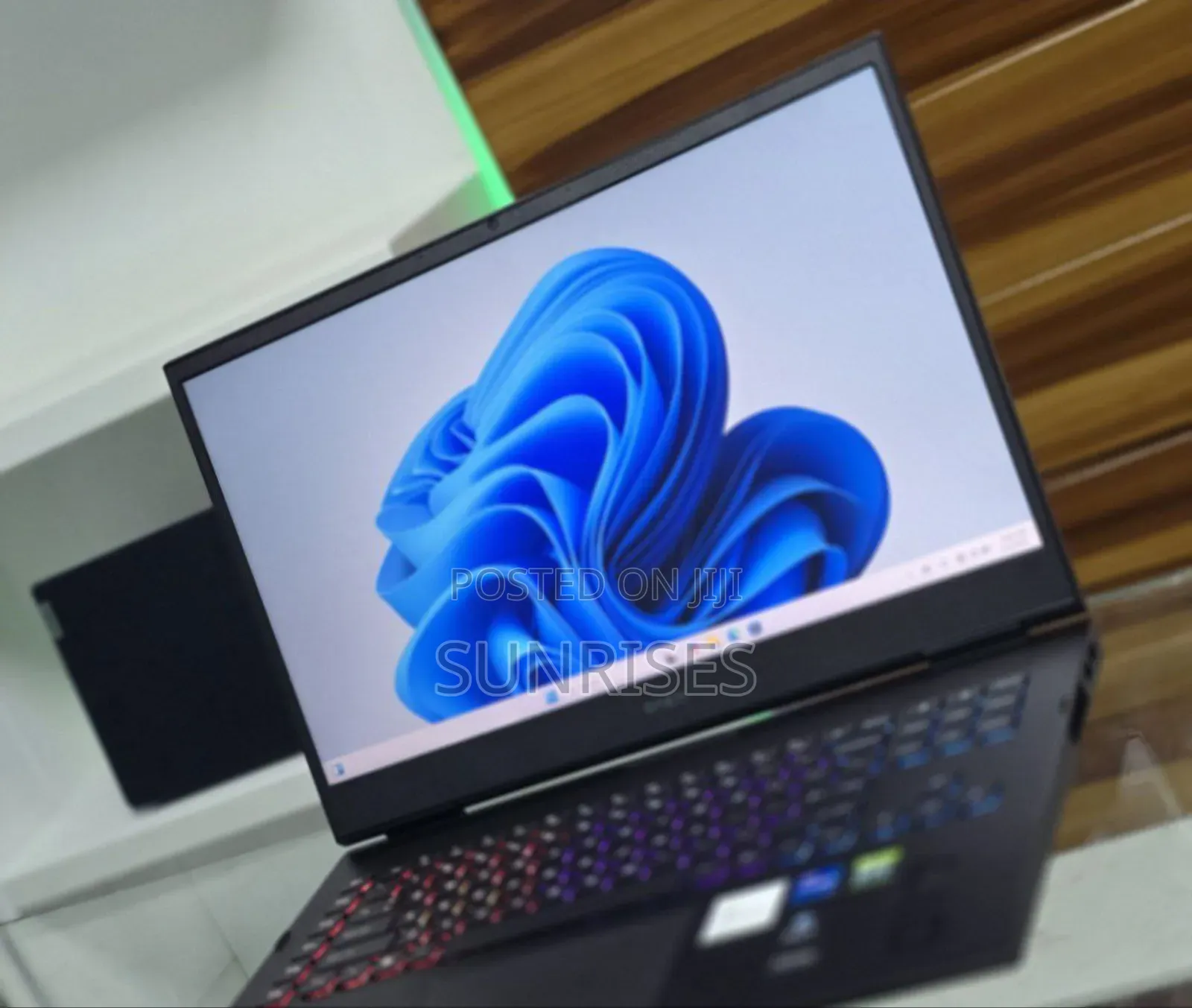 New Laptop HP Omen 17 16GB Intel Core I7 SSD 1T