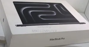 New Laptop Apple MacBook Pro 2024 M4 14-Inch 24GB Intel SSD 512GB