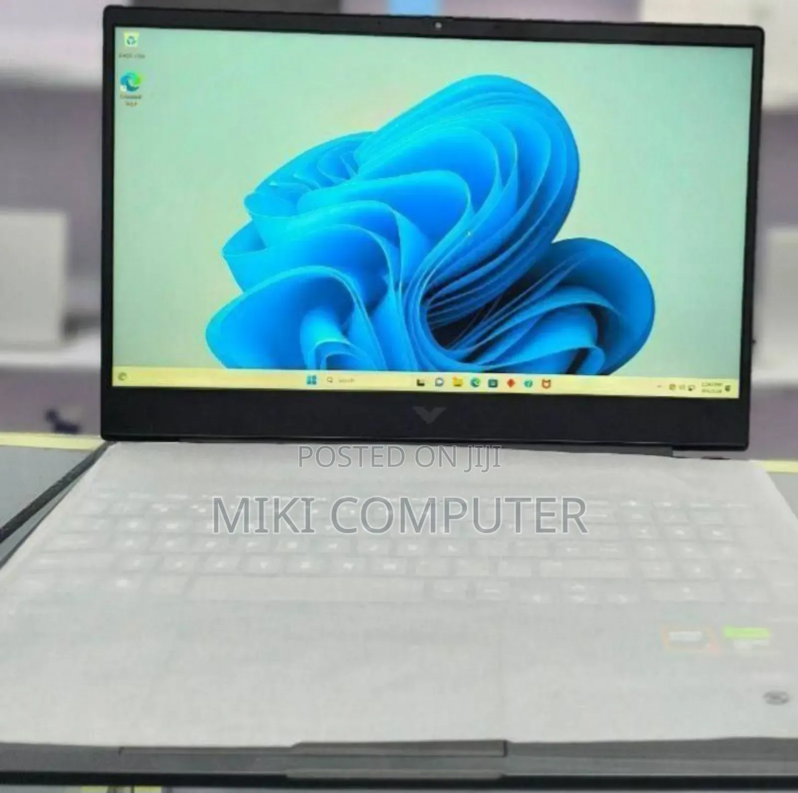 New Laptop HP Victus 15 16GB AMD Ryzen 7 SSD 1T