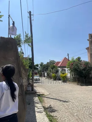 3bdrm Villa in Addis Abeba, Kolfe Keranio for sale