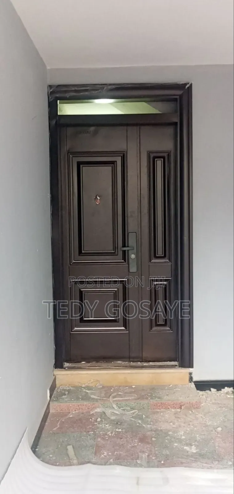 Victor Door