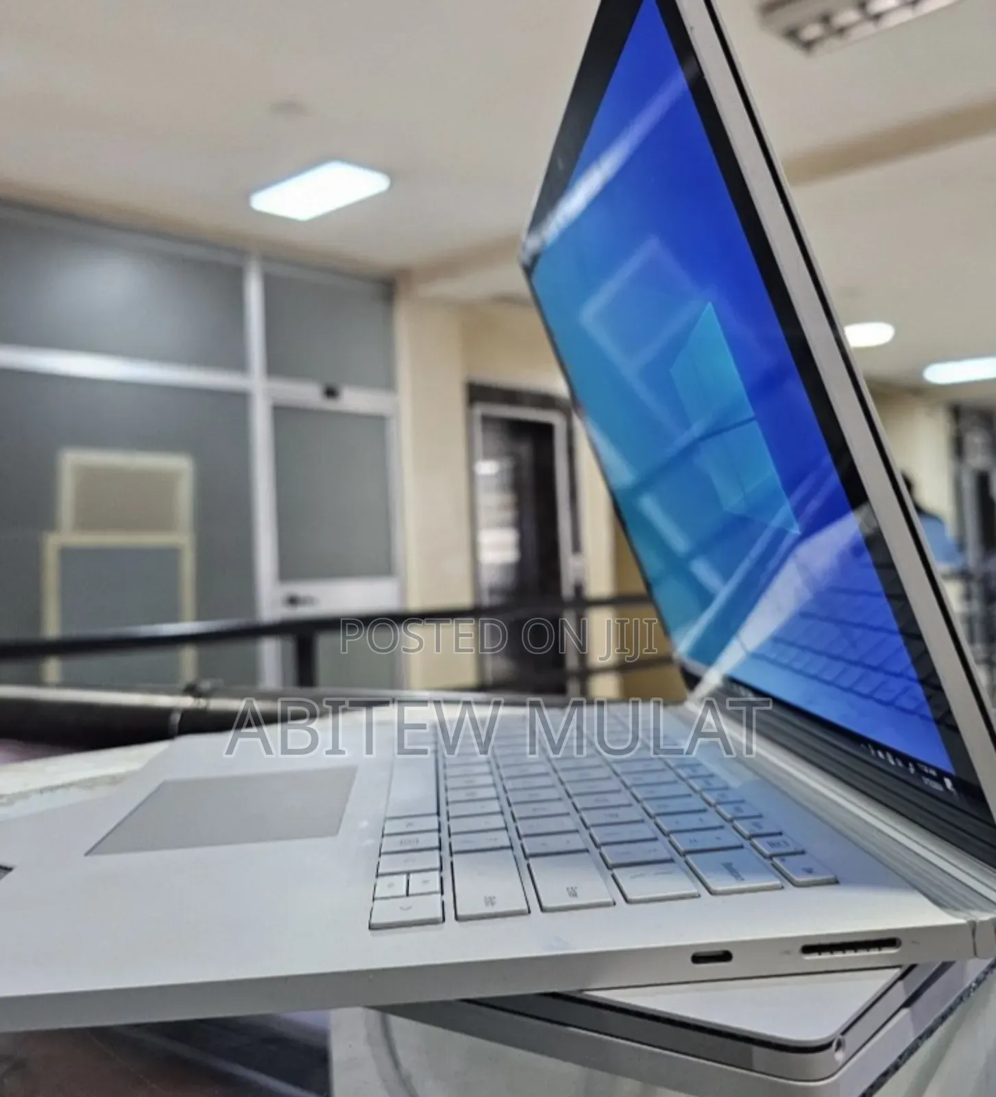 New Laptop Microsoft Surface Book 3 16GB Intel Core I7 SSD 256GB