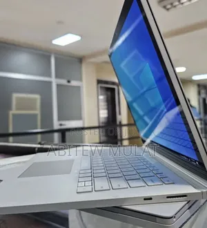 New Laptop Microsoft Surface Book 3 16GB Intel Core I7 SSD 256GB