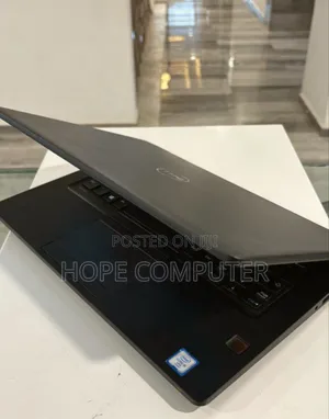 New Laptop Dell Precision 7520 16GB Intel Core I7 SSD 512GB