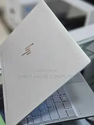 New Laptop HP Envy X360 8GB Intel Core I5 SSD 512GB