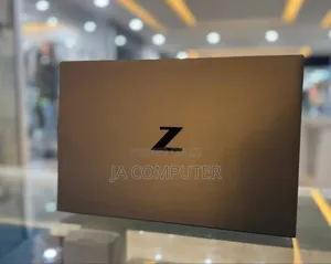 New Laptop HP ZBook Firefly G8 16GB Intel Core I7 SSD 1T